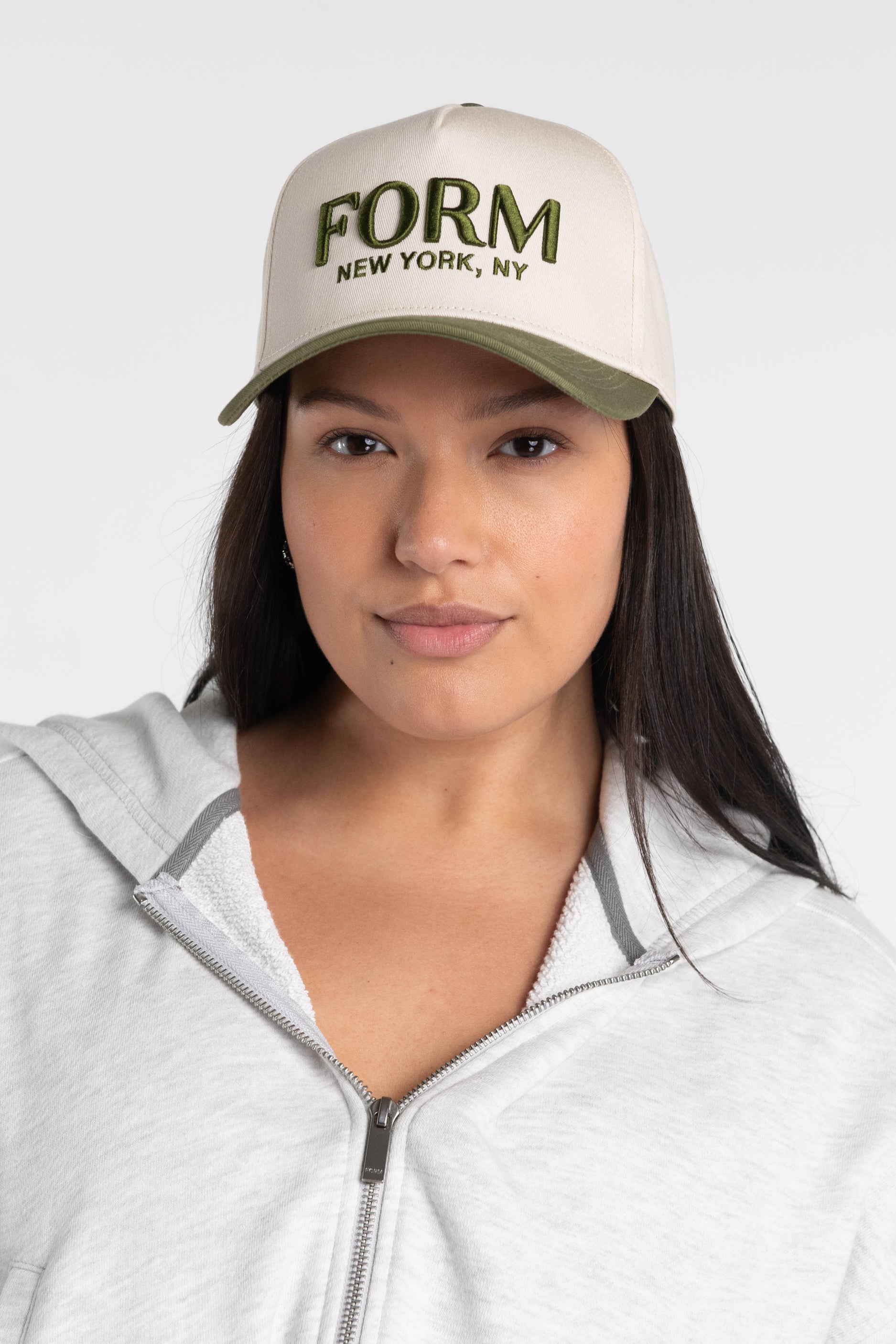NY FORM Hat in Green & Cream
